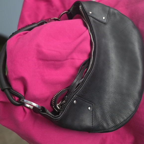 Gucci Leather Half Moon Shoulder Bag #115004 - Picture 9 of 13